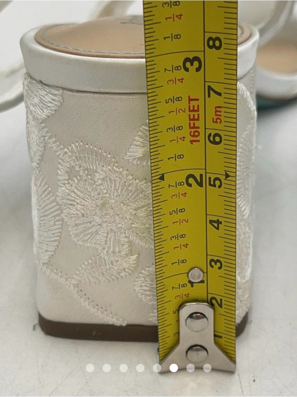 Betsey Johnson SB -Blare Ivory size 8 good condition - Picture 5 of 5